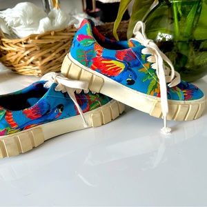 FARM RIO Macaw Tropical Sneakers